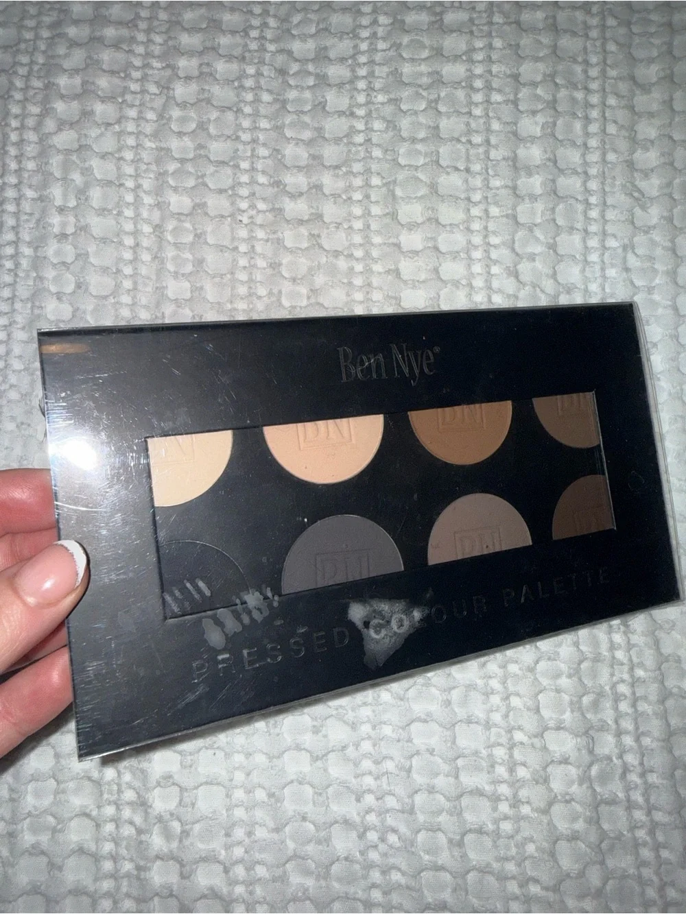 Ben Nye NEW eyeshadow pallete pressed color vanilla nudes smoky essential
